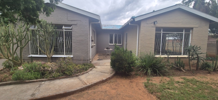 3 Bedroom Property for Sale in Uitsig Free State